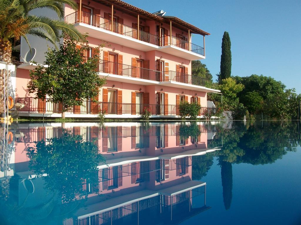 Aparthotel Aronis Benitses (Corfu)